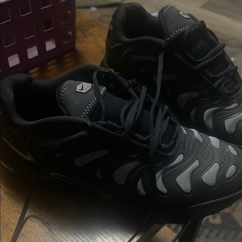 Nike Black and Gray Men's Sneakers